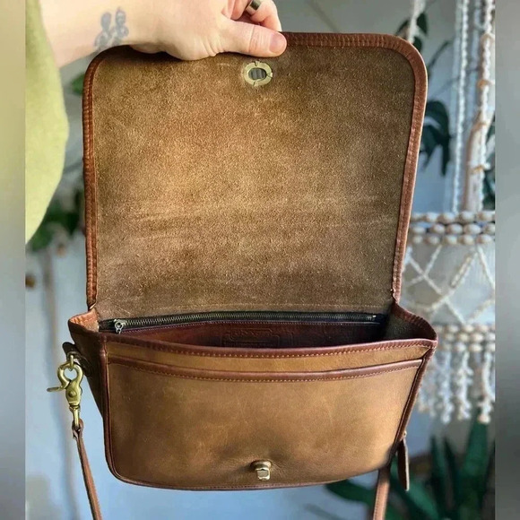 Vintage 1970s NYC Coach Convertible Clutch 397-5137 - British Tan Leather - Picture 12 of 17